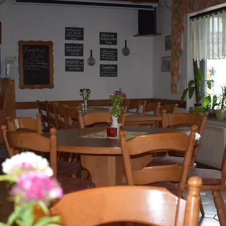 בית הארחה Gaststaette Marktstuebchen Bornich